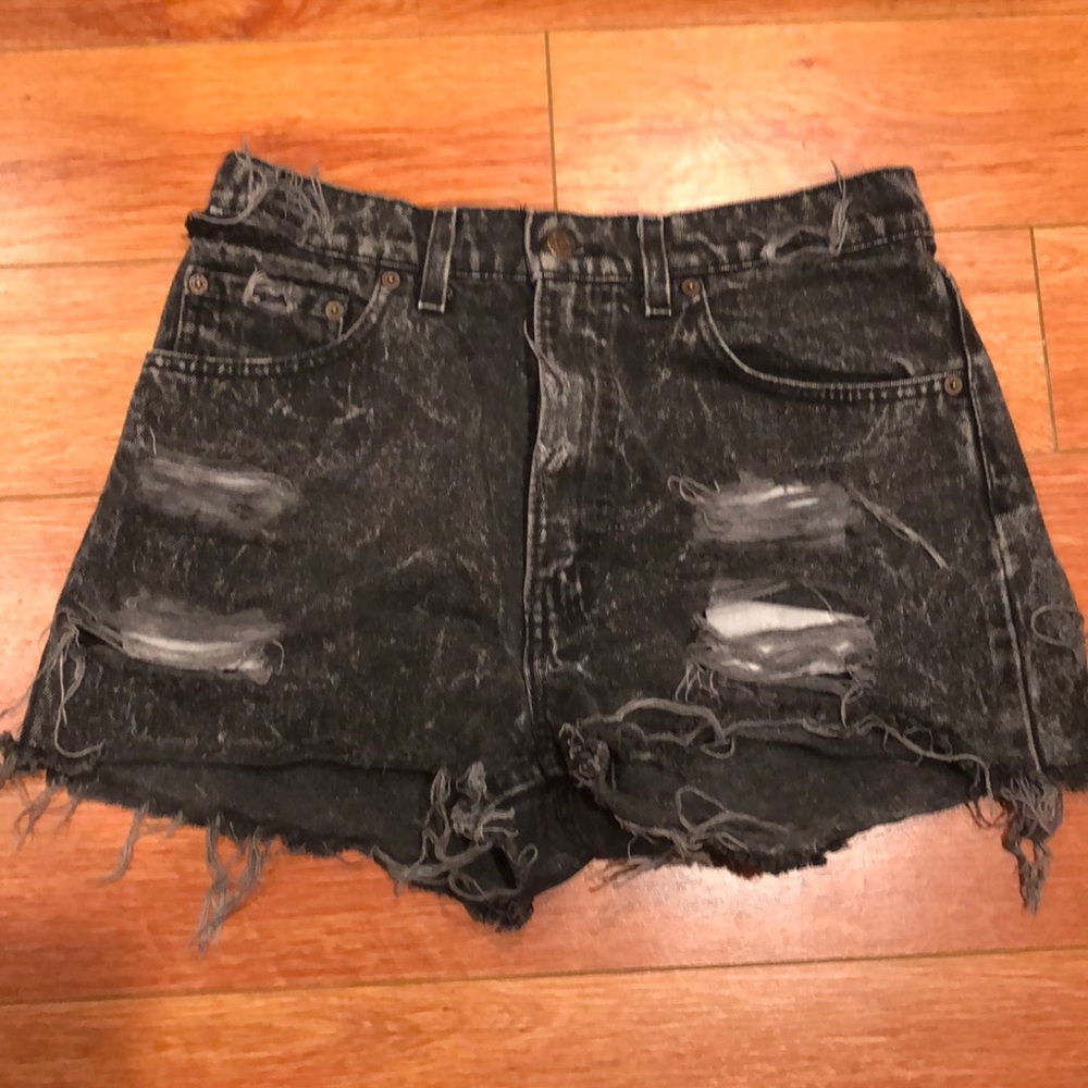 Levi’s high waited cutoff shorts